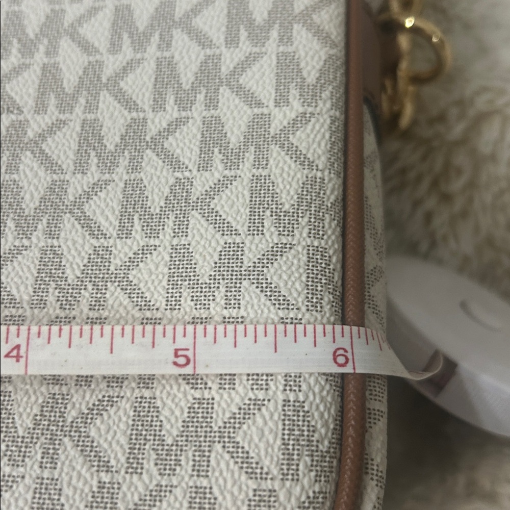 New Michael Kors Cream and Brown Crossbody Bag - Picture 10 of 12